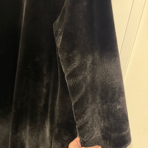 Utex Black Teddy Jacket for Women - Picture 5 of 7